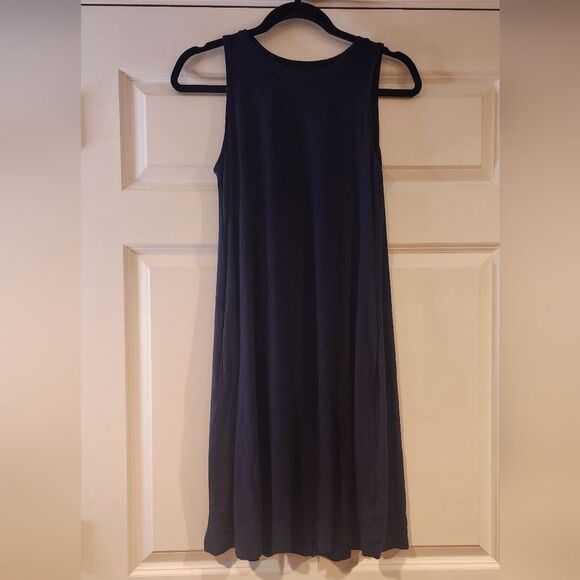 Time and Tru navy blue sleeveless swing dress with pockets S - Picture 1 of 4